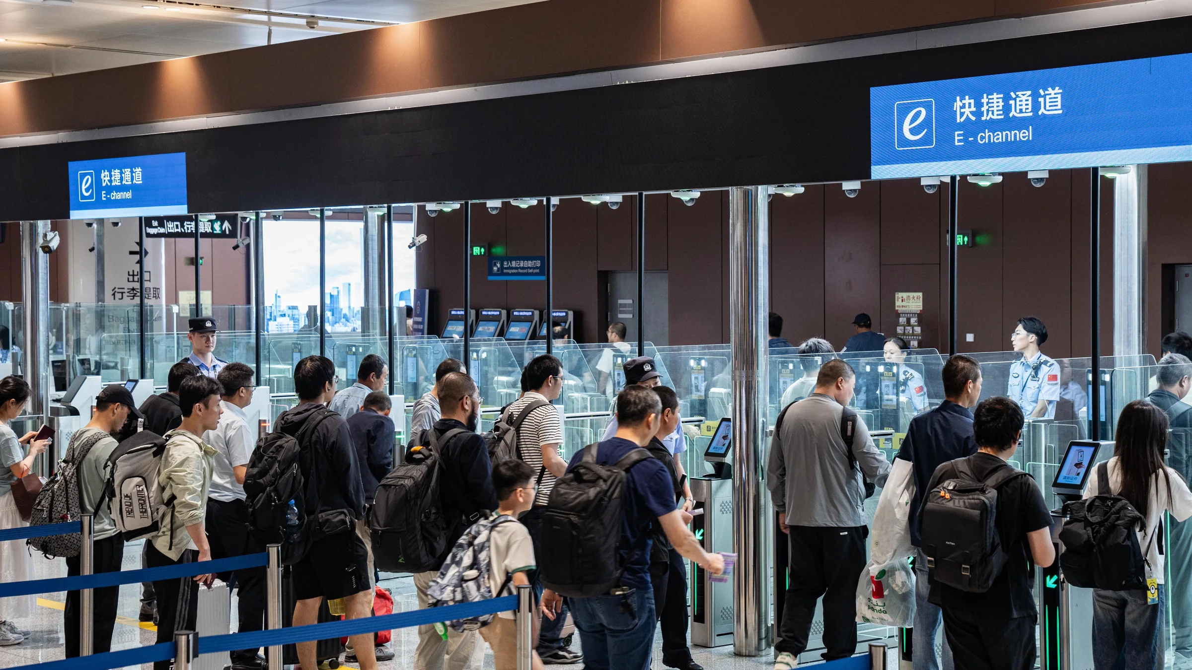Phone, SIM, eSIM, and Internet Access for Medical Travelers in China